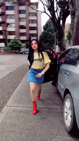 “El diablo viste a la moda” 🔥 #modelwalking #colombia #destacame