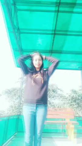 3rd time repeat coz I love this song ..#pahadibaand #uttrakhand @sanket__singhh@mr_faisu_07