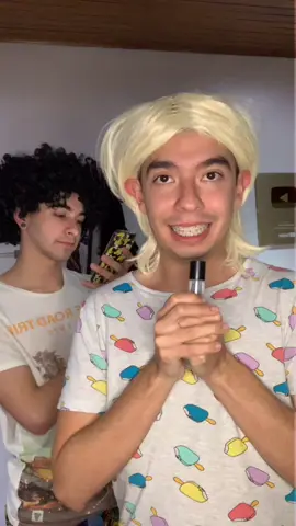 Like si tienes a un amigx que canta mejor que tu xd 😂 @sebasvivas