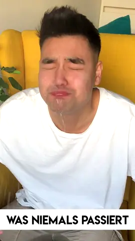 Wer kennt jemanden der so lacht? Markiert ihn 😂 | #thecraziestlaugh @tiktok_deutschland #fürdich