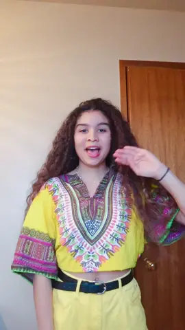 I don’t know what this video is😂😂😂 but who relates👌🏾? ps.everyone embrace your hair❤️