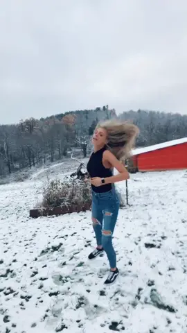 break your back 😢 #tiktok #pethalloffame #foryoupage #trend