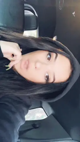 Me being bored  while my boyfriend is in acting class😂  #foryou #couplegoals #foryoupage
