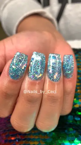 Encapsulated glitter and Mylar #nails #nailsbyceci #nailvideos #nailartist #glitter #nailart