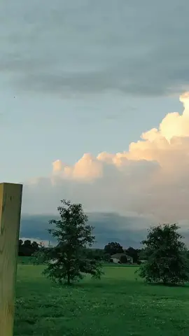 Big fluffy clouds all around #clouds #sunset
