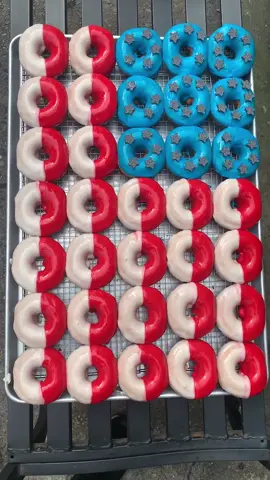 #4thofJULY Donut Platter from Sugar & Water in Queens, NYC! 🇱🇷🍩 #tiktok #tiktokfood #foryou #food