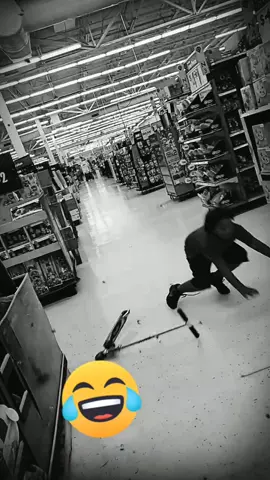 fun in Walmart! #foryou #fun #HomeOfClassics #walmart