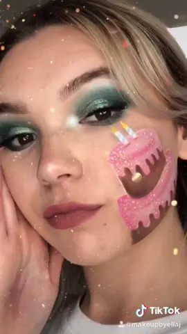 Who wants cake? 🎂 #foryou #foryoupage #makeup #fyp #makeupartist #uktalent #birthday #birthdaygirl