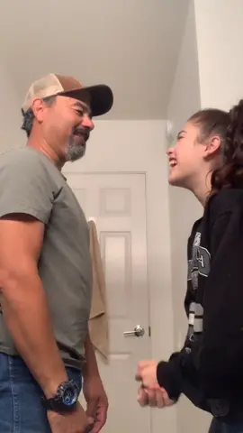 “why are you laughing” Hahahah I couldn’t stop laughing 😂 😂😂😂 #foryoupage #tiktok