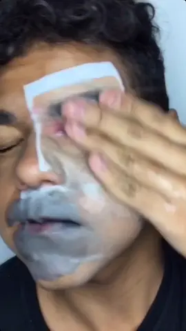 É sempre bom usar um hidratante depois da make!! Vocês costumam usar hidratantes? ☺️  #makeup
