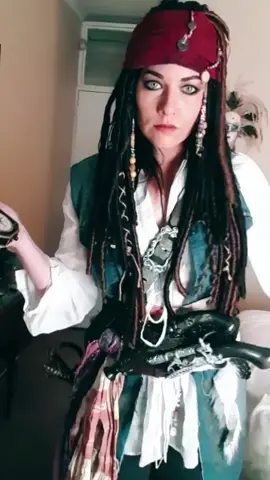 A-BURN! With extra sea salt 😅 #cosplay #captainjacksparrow #genderbend #salty #roast