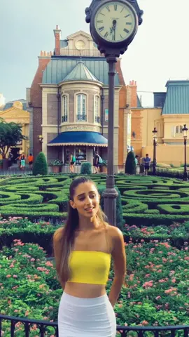 #princess #belle 💛 #singing #disney songs AT DISNNEEYY till i get famous 🥰🤪