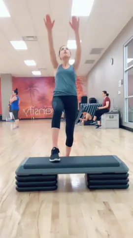 Late night #ab lengthening with some leg work using the #step ! #tiktokpartner #Fitness #workout