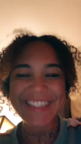 Imagine your boy facetimeing u in the middle of a tiktok and THIS being the outcome🥰🥰🖐🏽