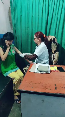 Meri tarah kis kis ko 💉💉sui se lar lgta h 🤣🤣🤣#funny #foryoupag @tiktok_india @ambikashrestha95