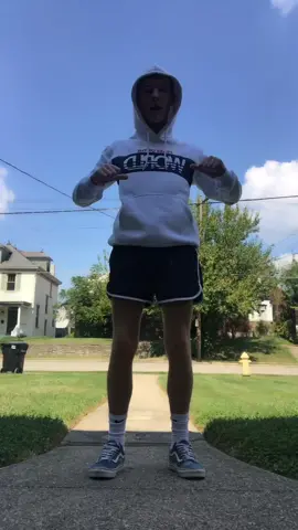 Can one of my dances go viral again pleaseee😬 #fyp#dance#viral