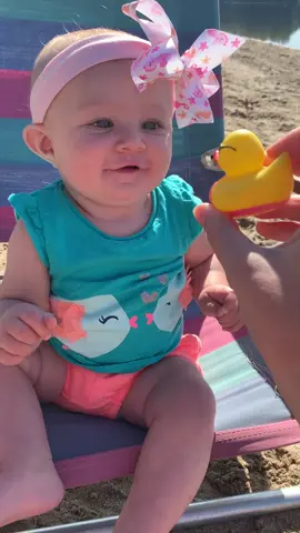 Lilys first time seeing real life duckies!!!! I think she liked them 😂🦆🦆🥰 #foryoupage #foryou