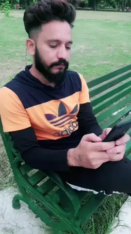 bs ajkl inhi cheezo m rh gye h hm..😂😂@tiktok_india @tiktok #makeyourmoov #bigbillionstar #BigBilli
