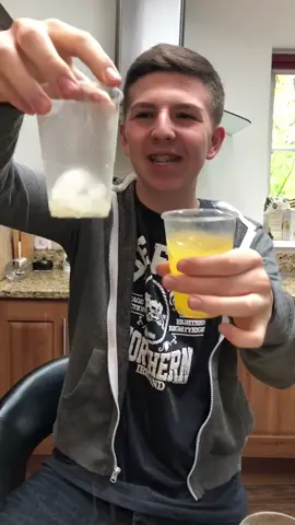 IMPOSSIBLE ICE AND WATER 💦 TRICK?! 😱 #foryoupage