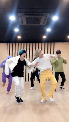 🐣🐣🔜🐔🍜 #TOMORROW_X_TOGETHER #투모로우바이투게더 #연준 #범규 #수빈 #태현 #휴닝카이 #cnschallenge #ShowYourMoves #제이홉 #jhope #BTS