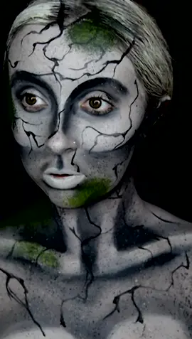 #fyp #fypage #fypchallenge #foryoupage #foryourpage #halloweenmakeup #makeuptutorial #makeupartist #halloween #halloween2019 #statue #statuechallenge
