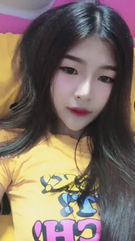 สักคน