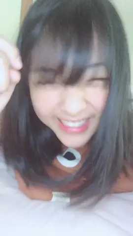 おはよう！☀️  すっぴんかと思ったけどリップの機能付いてた😚😚😚今日も楽しい1日になるかな！