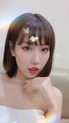 Các bạn đã nghe “Vì yêu cứ đâm đầu” chưa. Check it out! Nhớ post video kèm #viyeucudamdau để MIN tìm thấy mng nhé!