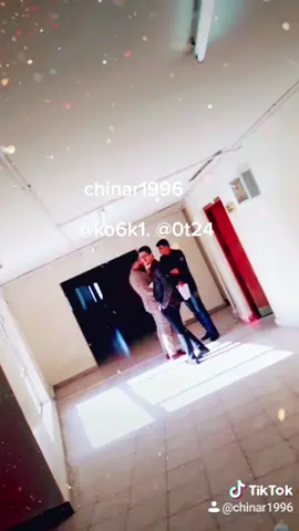 كاعد اصور وصديقي المحامي يكول چَـنار اشجاي تسوين كلت اخابر لاهلي😂🥳مايدري اني اصور فديو بل ممر فديو🏜🌅لتيك توك لان للشمس كلش حلو#tiktot #چَـــــنآر