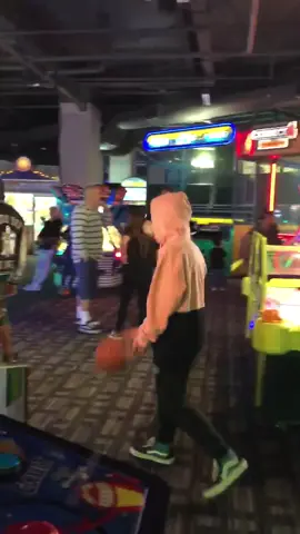 First time me went to Dave & Buster’s 😎 me was very lucky #foryou #foryoupage #fyp #basketball #game