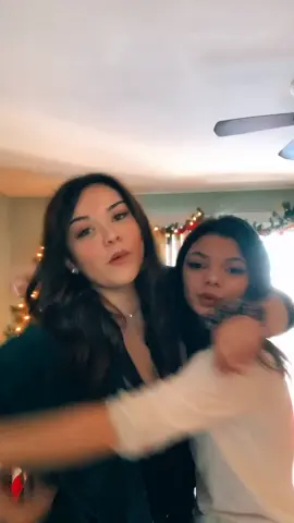 Sister goals 💜