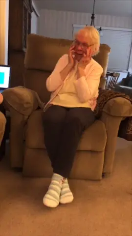 This video will make you cry! Surprised my Grandma for Christmas :) #merrychristmas #christmassurprise #grandma #specialgift #dadthings #surprise #fy