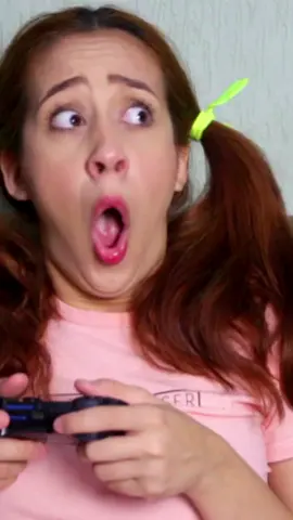 O dia que eu pensei que o Chris ia morrer 😂😂 #dublagem #generationtiktok #foryou #batomatrevido