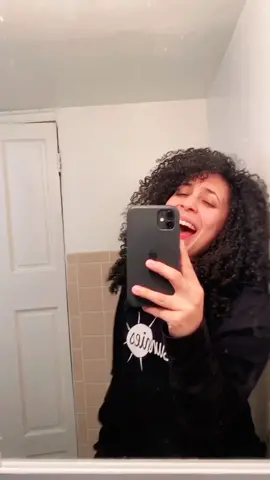 First time singing on TikTok 💀 be nice lmaooo #hallelujah