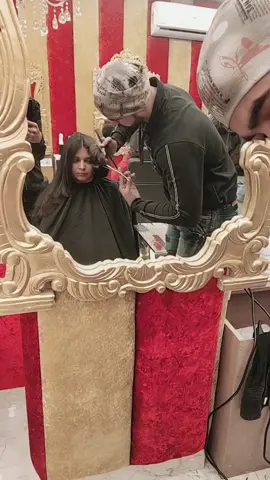 mix cut 🤗🥰#virał #cut#haircut #layercut #stapcut #p2salon #hairphoenix #foruyou #p_square #p2salon #gaurav_nik@tiktok_india