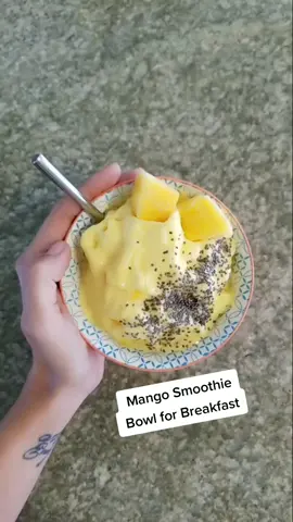 #adayinthelife  #itwentlike  #smoothiebowl #mango #artist #tombow #morphe #makeup #fashion #treatyoself
