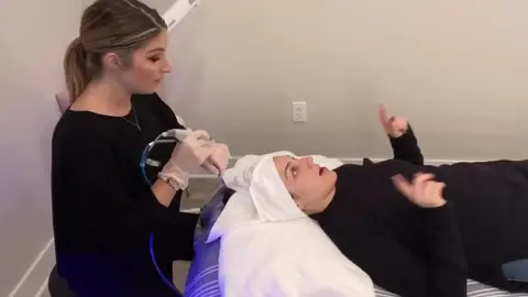 Hydrafacial I’m fast motion ✨#hydrafacial #afterhydrafacial #spa #facialist #esthetician #skincare #antiaging