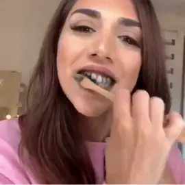 Purchase on 🛍 www.vanityteeth.com 👆 #foryoupage #fyp #goviral #foryoupost #trend #virał  #newchallange #dentist #smile #teeth #whiteteeth