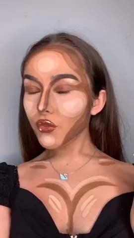 Shape shift🥺 #fyp #foryoypage #makeupchallenge