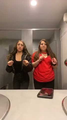 Ok but like how could you not like this😂 she tried so hard😂😂❤️ #fyp #perfectmeal #StraightToHell #birthday #bestfriend #foryou