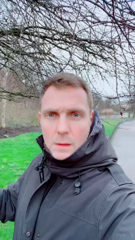 Only listen to people who have really made it when it comes to how to make it! #fyp #millionnaire #simonsquibb #thegoodluckclub #garyvee #sidehustle