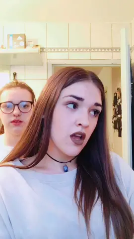 Vous êtes jaloux ou pas ? 💗.             Perso: ouiii😅
