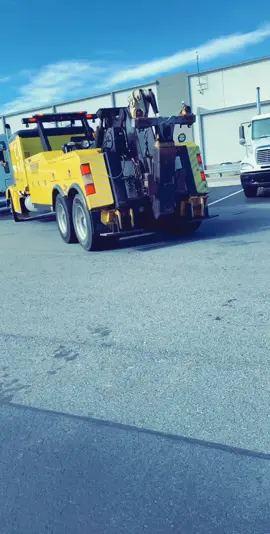#straighttohell #towlivesmatter #peterbuilt #towtruck #seeya