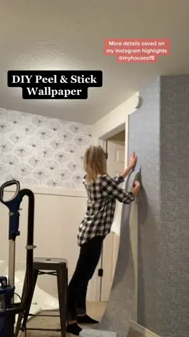 This wallpaper is easy to put up  & easy to remove! More deets on Insta @myhouseof8 #DIY #peelandstick #wallpaper #diyhow #homedecor #homeimprovment