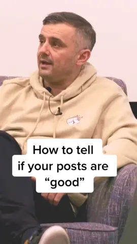 I read as many comments as possible so that I can understand what u guys think, how u feel, etc 💚 #garyvee #advice #comments #tiktok #foryou #truth