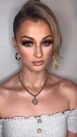 Before & After GLAM #makeup #makeuptutorial #glammakeup #celebrityglam #makeupartist #hairstyles #celebritymakeupartist
