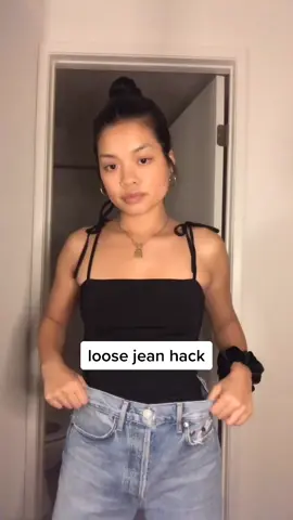 ok why did i just learn this hack??#clothinghacks #jeans #denimjeans #lifehacks