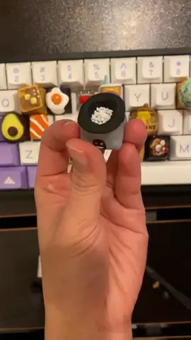 day 13 of filling my keyboard up with food #keycaps - rice rice baby // I thought it'd be cuter to do a rice cooker instead of a bowl #cinematics