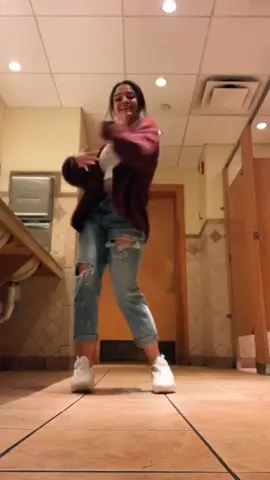 hi #foryou #olivegarden #illinois #chicago #dance