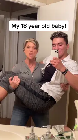 #fyp #foryou #funny #dismybaby #momandson #foryoupage @..maximus